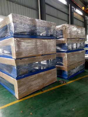 Yard Ramp Lip Dock Leveler 6T 10T Capacity Hydraulic Loading Dock Ramps IP54 For Truck